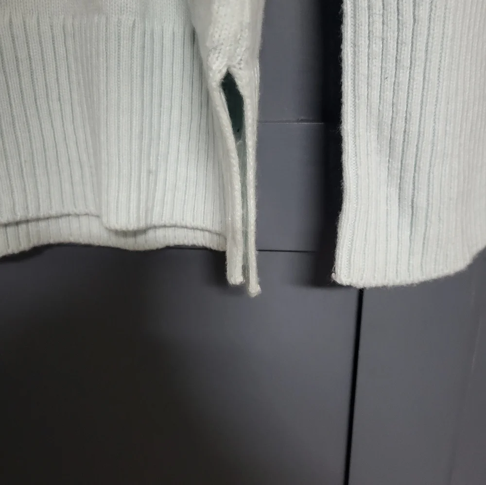 GAP women ocean